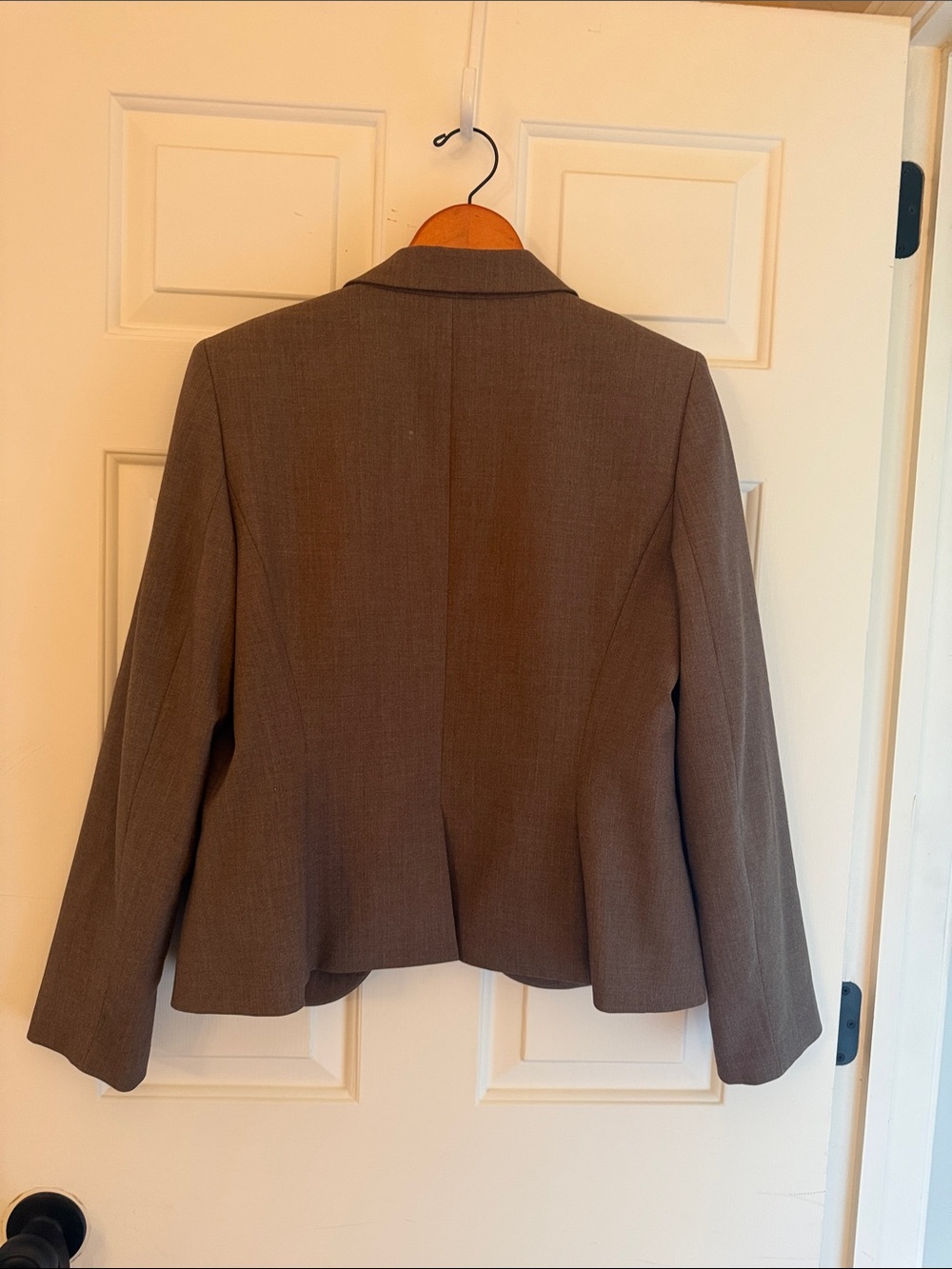 Calvin Klein Women's Brown Two-Button Tailored Blazer - Picture 8 of 8